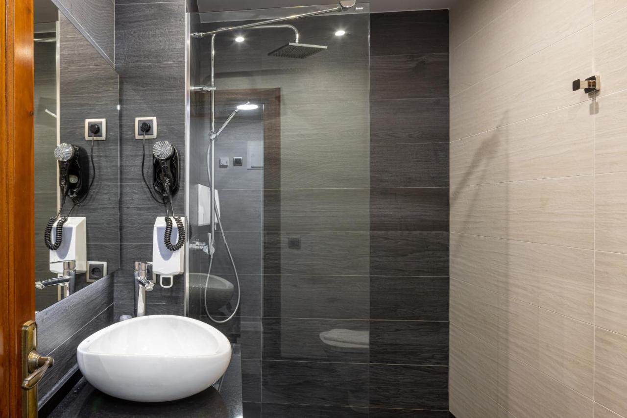 Hotel Restaurant Sol I VI Lavern Zewnętrze zdjęcie